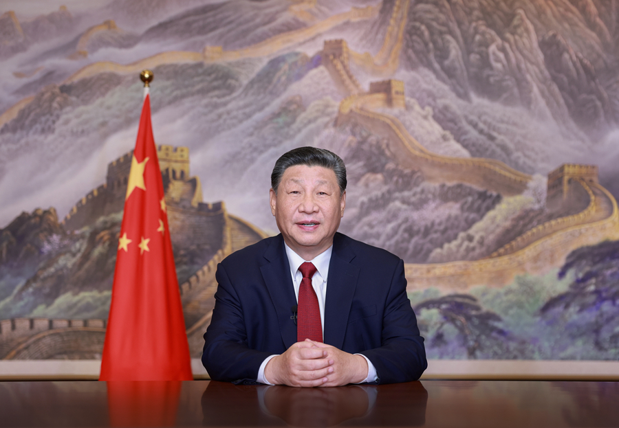 新年前夕，國家主席習近平通過中央廣播電視總臺和互聯網，發表二〇二五年新年賀詞。新華社記者 鞠鵬 攝